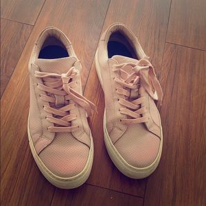 Pink shoes